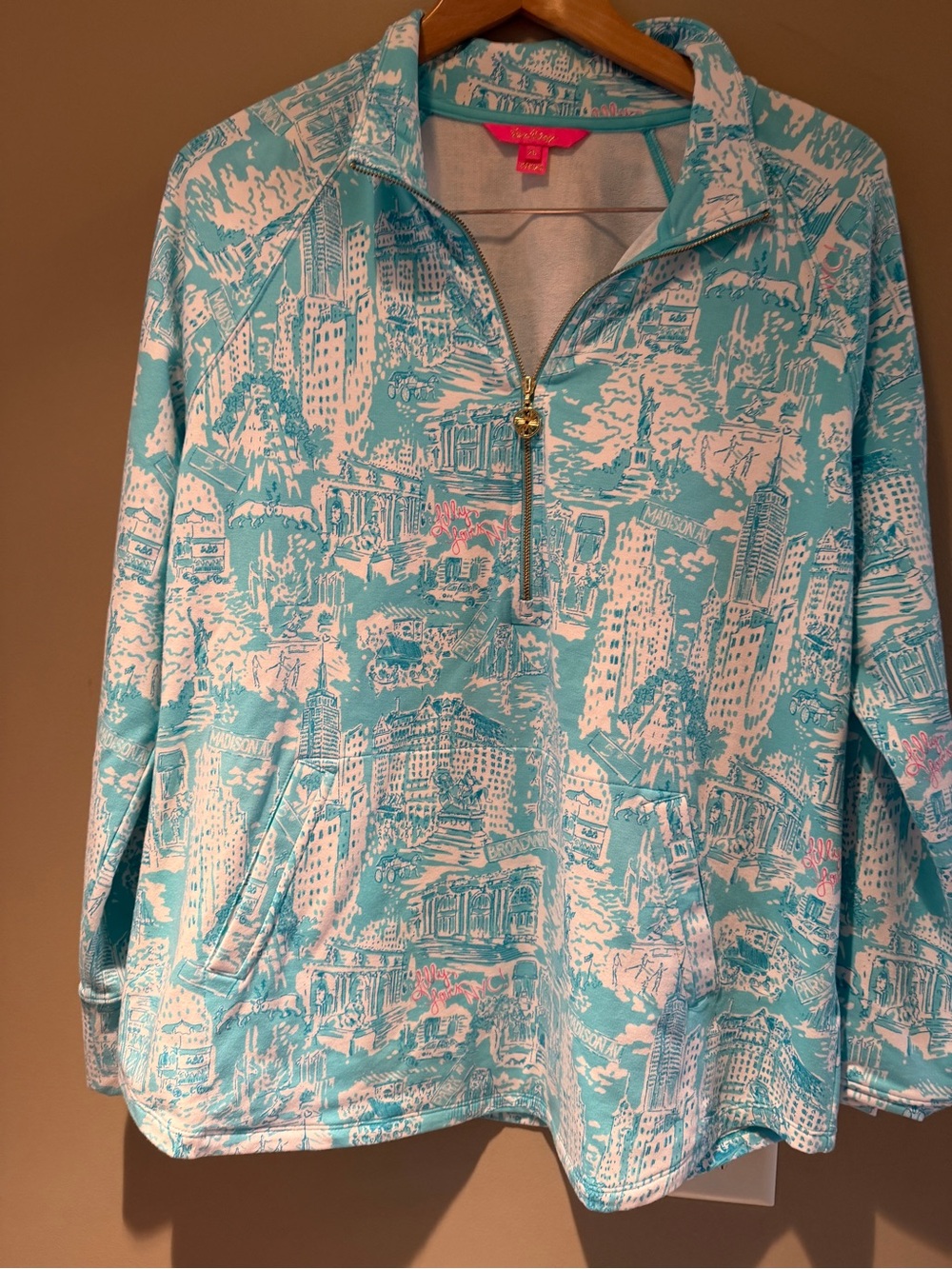 Lilly Pulitzer Loves NYC Popover 1/4 zip Aqua NY print XL